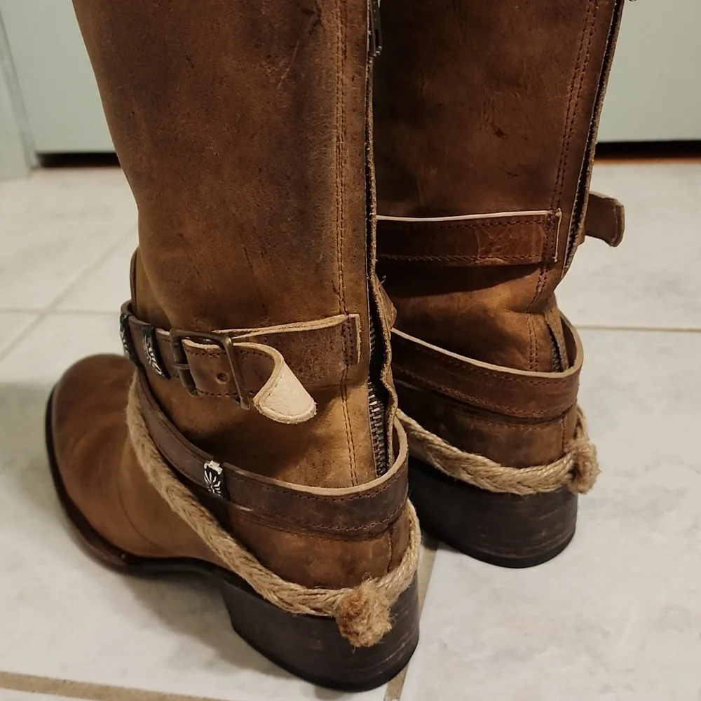 Freebird by Steven Drove Boots - Picture 7 of 11